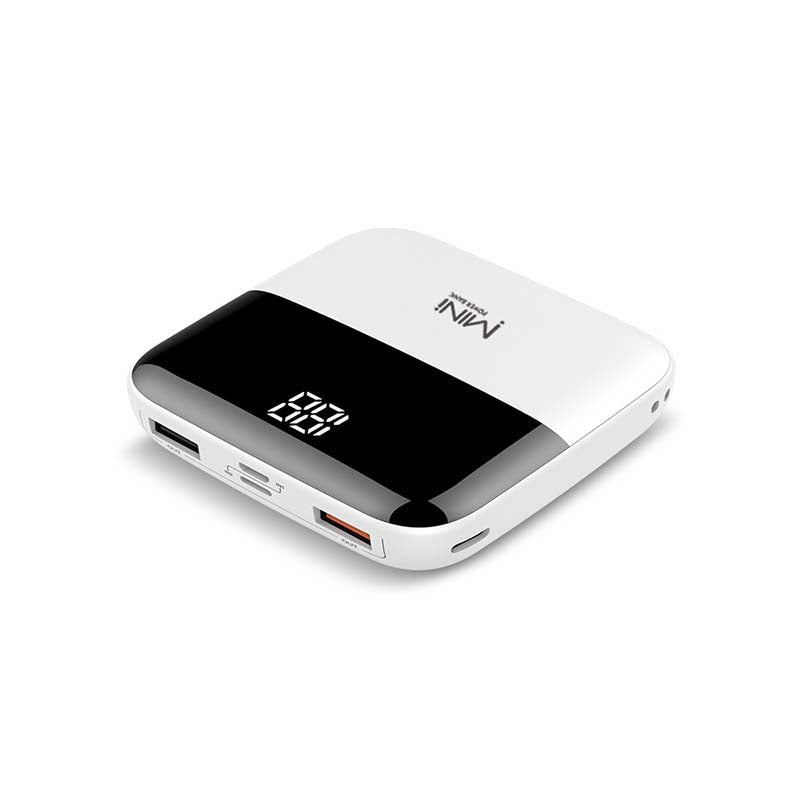New Slim Fast Charging Power Bank 10000mAh Portable